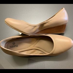 Susina beige wedge slip on